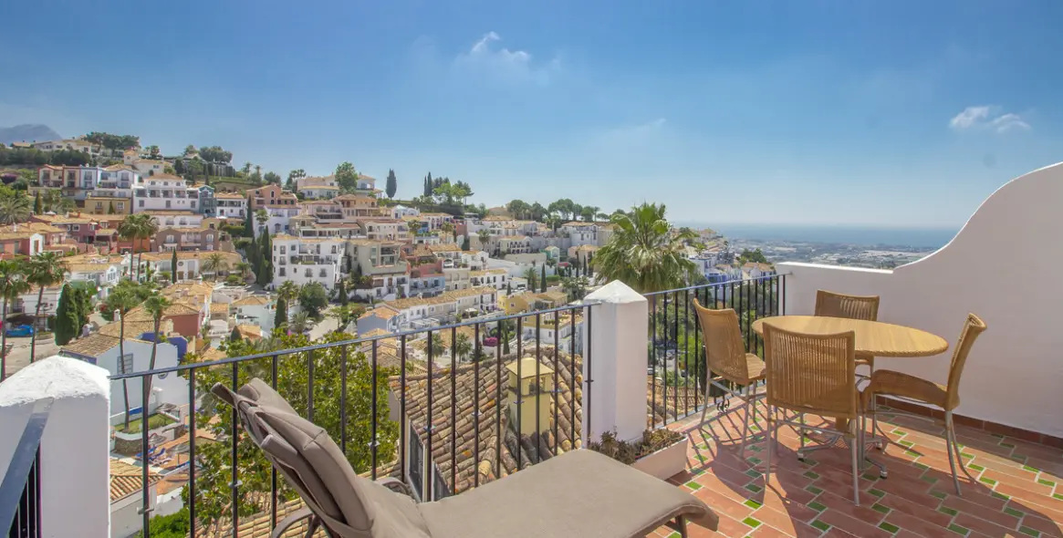 Short-term rent of townhouse in La Heredia 14