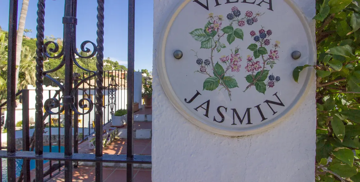 Short-term rent of townhouse in La Heredia 16