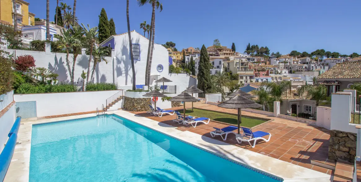 Short-term rent of townhouse in La Heredia 20