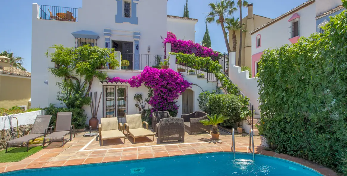 Краткосрочная аренда таунхауса в La Heredia 23