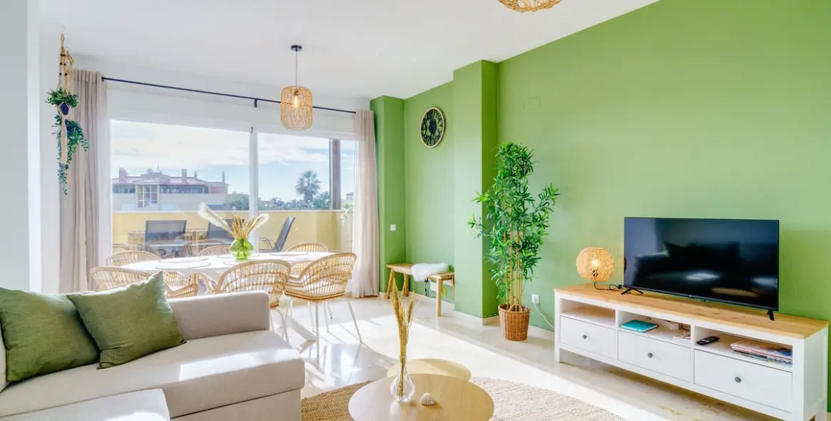 Краткосрочная аренда апартаментов на среднем этаже в Los Prados 4