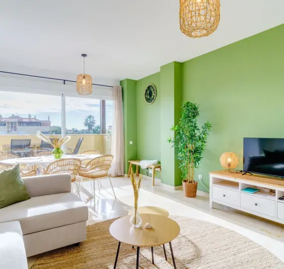 Краткосрочная аренда апартаментов на среднем этаже в Los Prados