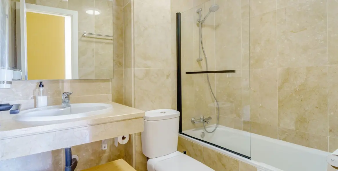 Краткосрочная аренда апартаментов на среднем этаже в Los Prados 9