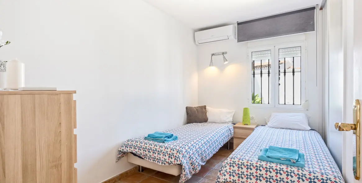 Краткосрочная аренда  отдельно стоящей виллы в Calypso 10