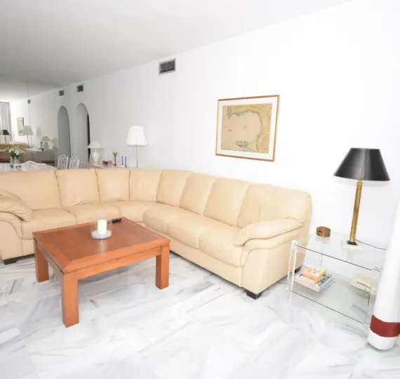 Short-term rent of ground floor apartment in Estepona