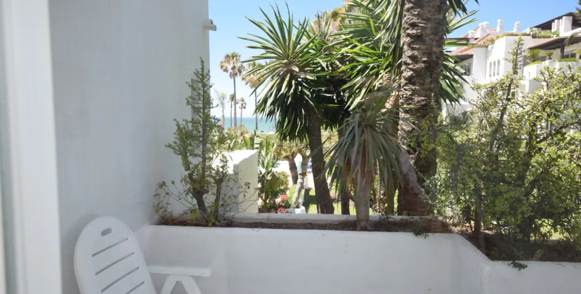 Alquiler a corto plazo de apartamento en planta baja en Estepona 21