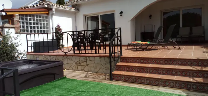 Краткосрочная аренда  отдельно стоящей виллы в Artola 0