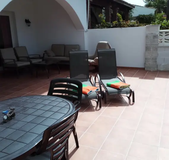 Краткосрочная аренда  отдельно стоящей виллы в Artola