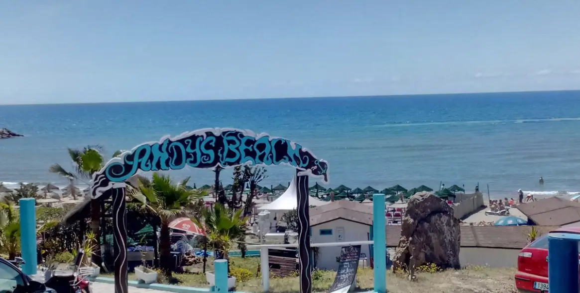 Краткосрочная аренда  отдельно стоящей виллы в Artola 20