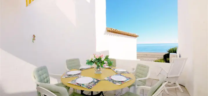Краткосрочная аренда таунхауса в Estepona 0
