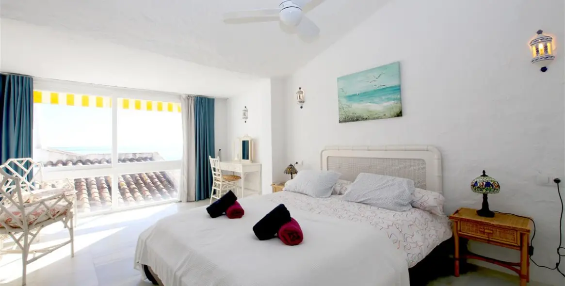 Short-term rent of townhouse in Estepona 9