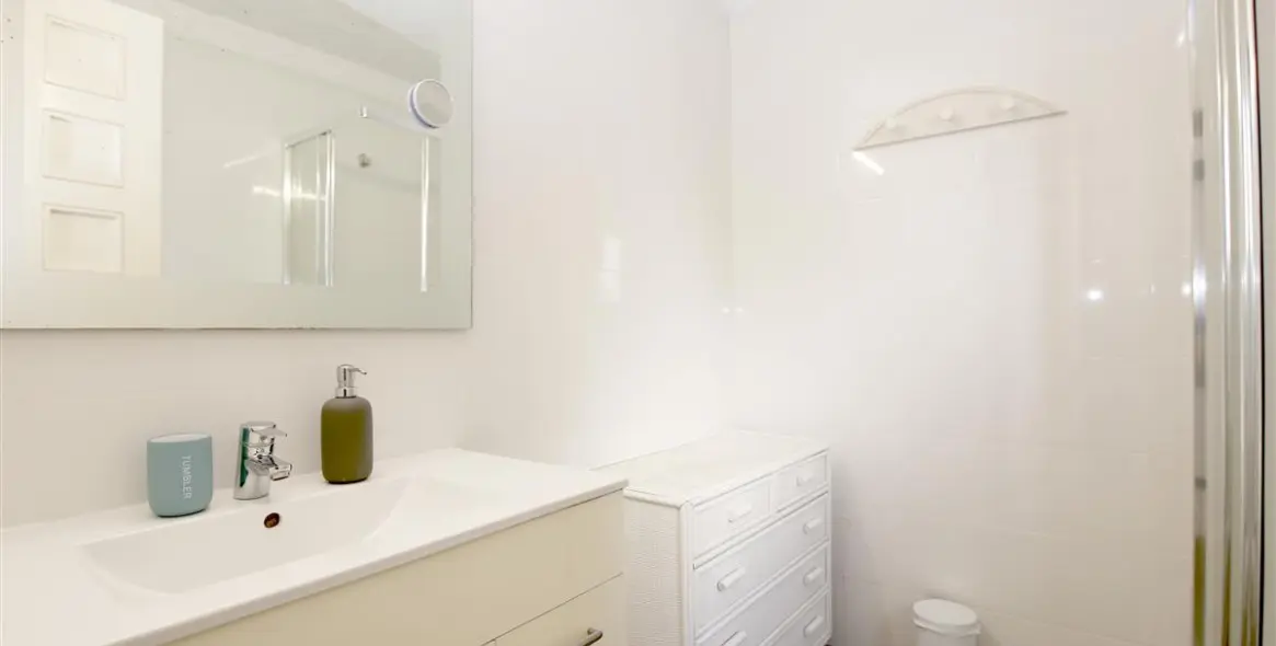 Short-term rent of townhouse in Estepona 12