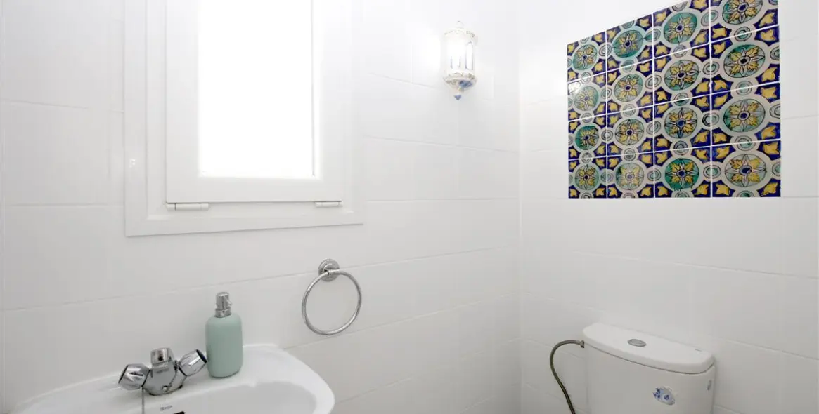 Short-term rent of townhouse in Estepona 19