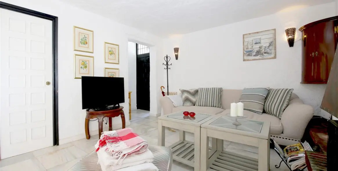 Краткосрочная аренда таунхауса в Estepona 4