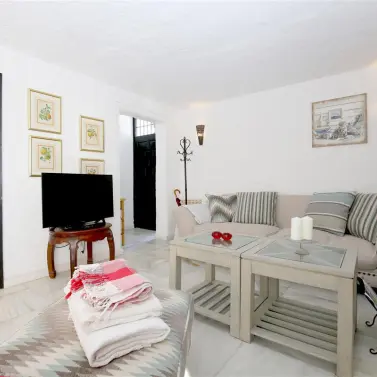 Краткосрочная аренда таунхауса в Estepona