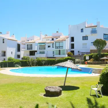 Alquiler a corto plazo de adosado en Estepona