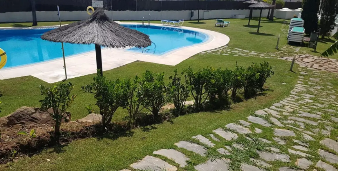 Short-term rent of ground floor apartment in Estepona 1