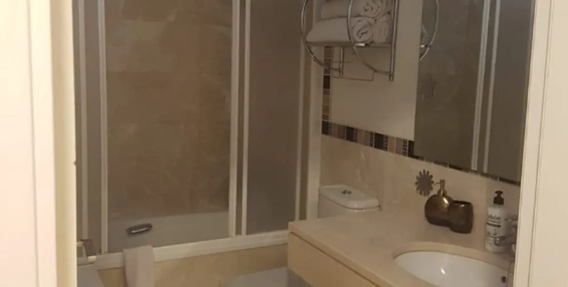 Short-term rent of ground floor apartment in Estepona 8