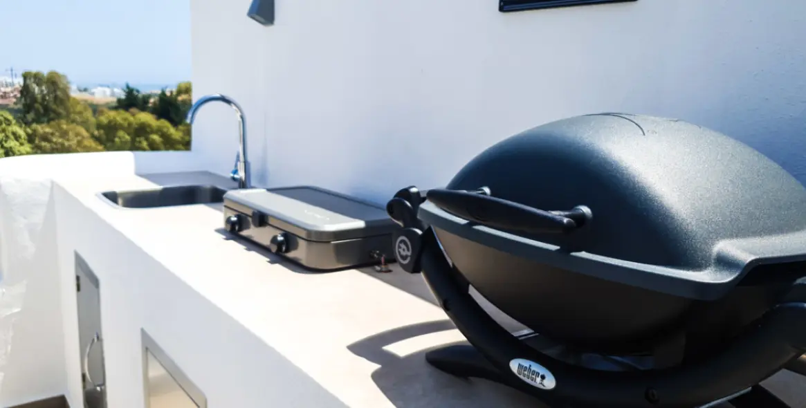 Short-term rent of penthouse in Estepona 5