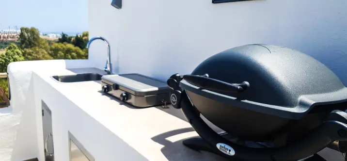 Short-term rent of penthouse in Estepona 4