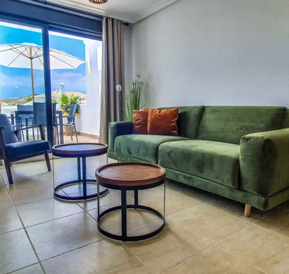 Short-term rent of penthouse in Estepona