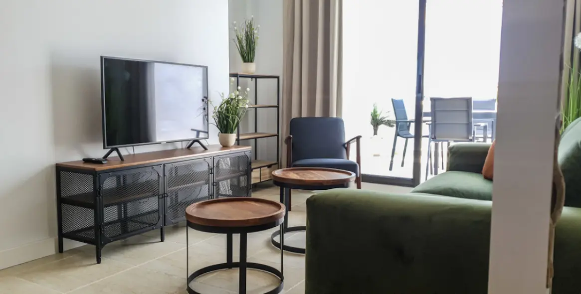 Short-term rent of penthouse in Estepona 7