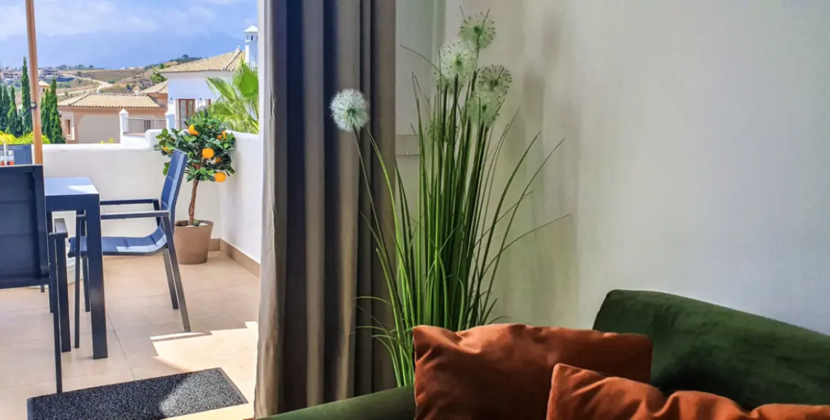 Short-term rent of penthouse in Estepona 9