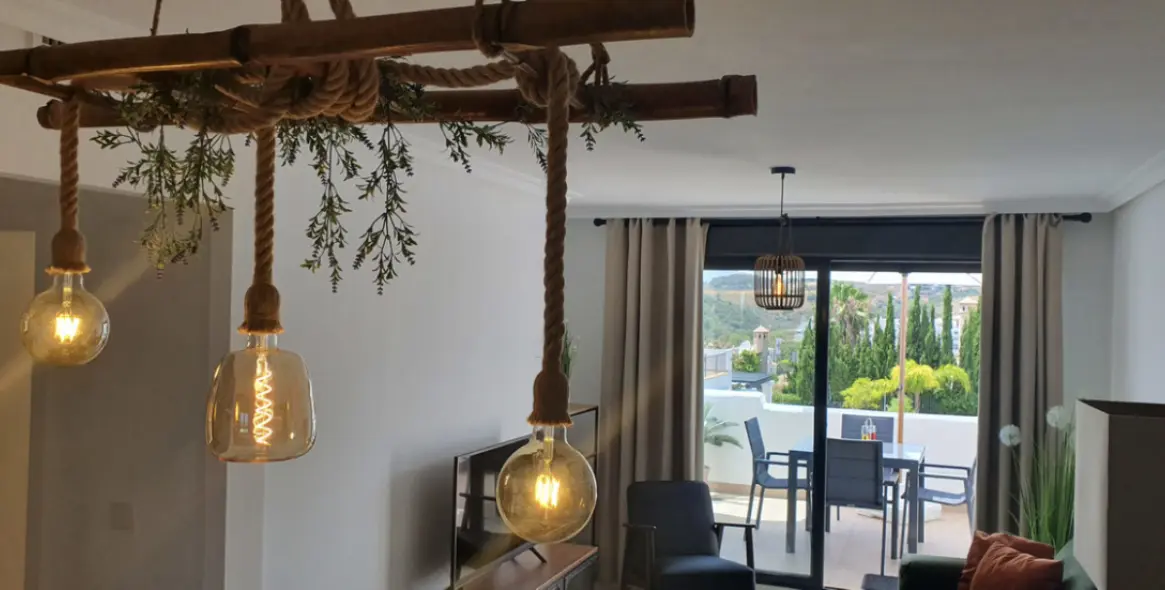 Short-term rent of penthouse in Estepona 13