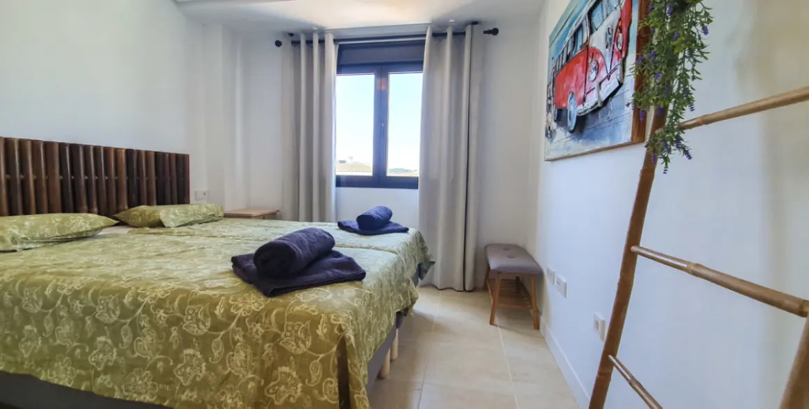 Short-term rent of penthouse in Estepona 26