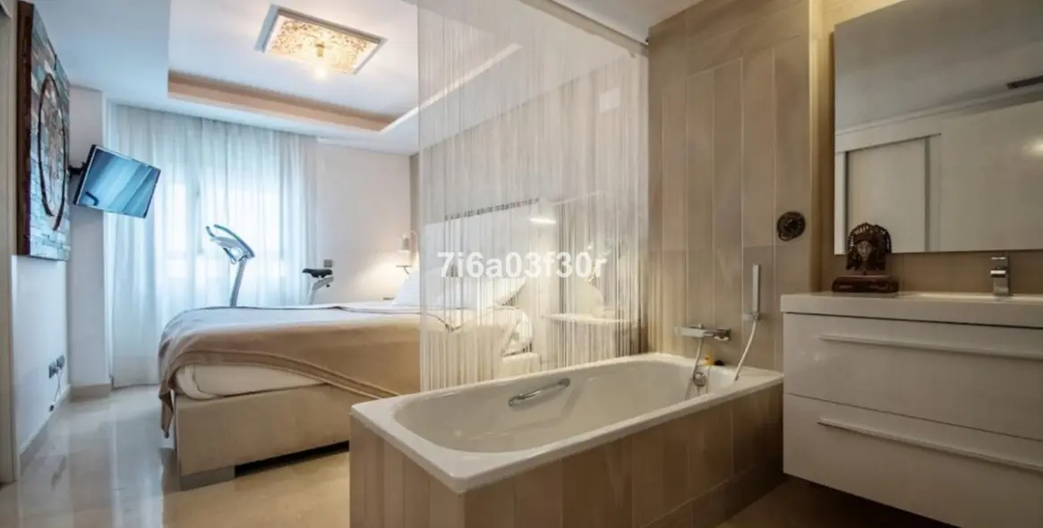 Short-term rent of middle floor apartment in San Pedro de Alcántara 2