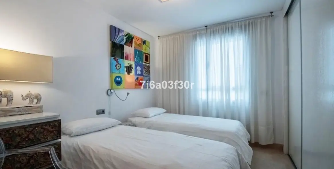 Short-term rent of middle floor apartment in San Pedro de Alcántara 13