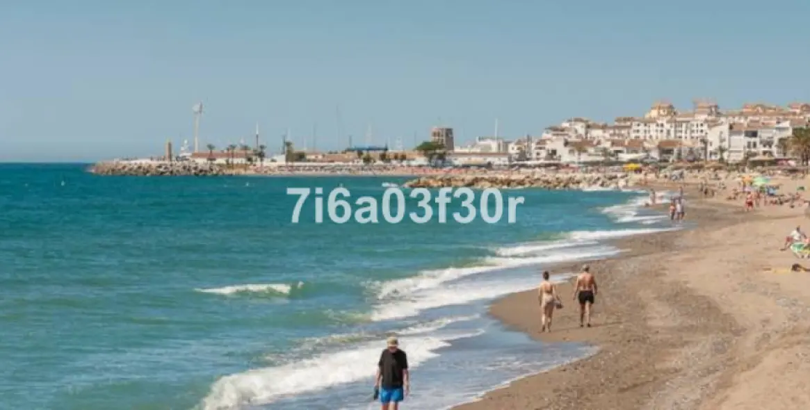 Short-term rent of middle floor apartment in San Pedro de Alcántara 18