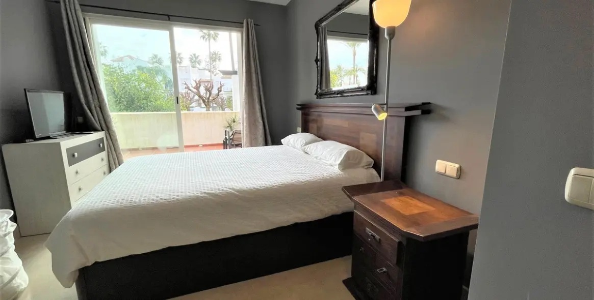 Short-term rent of ground floor apartment in Estepona 8