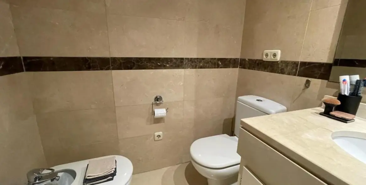 Short-term rent of ground floor apartment in Estepona 13