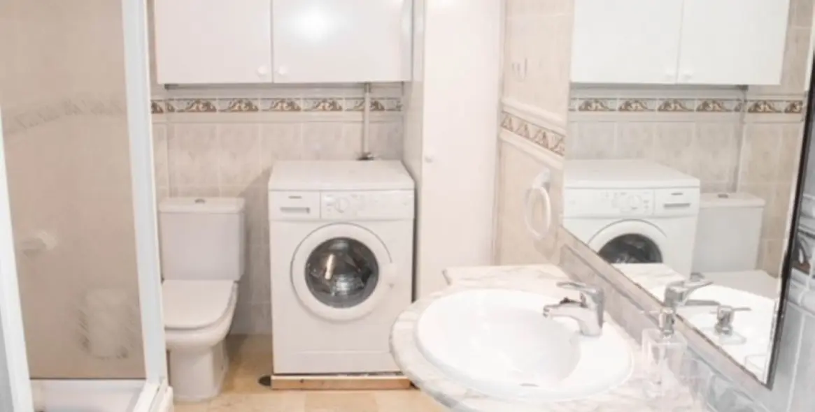 Alquiler a corto plazo de ático en Puerto Banús 13