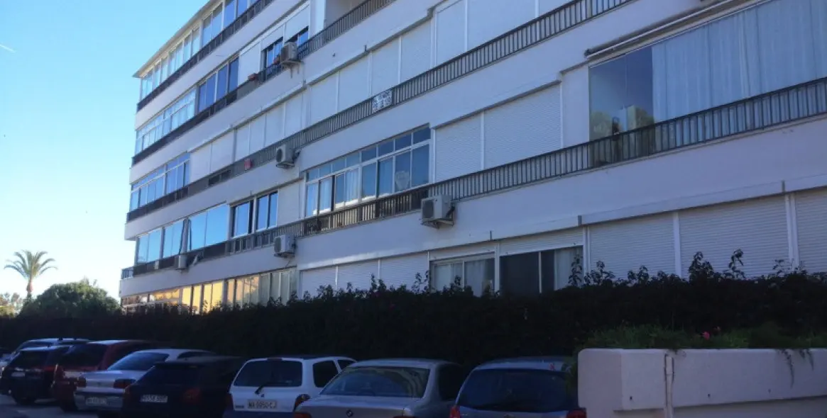 Alquiler a corto plazo de ático en Puerto Banús 16