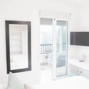 Short-term rent of penthouse in Puerto Banús