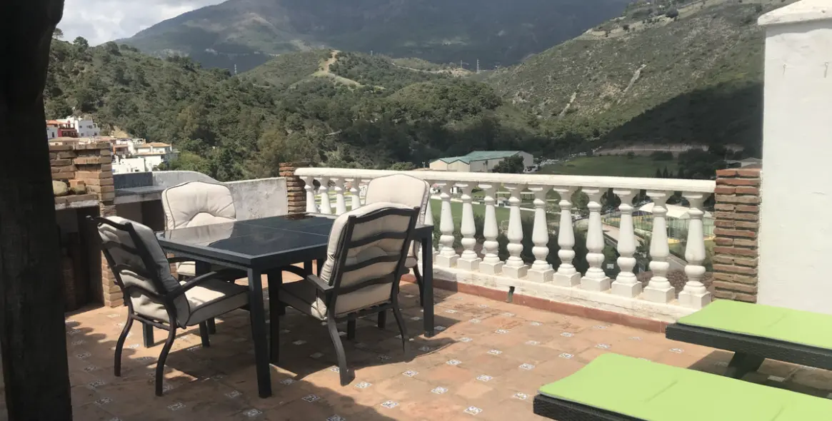 Short-term rent of townhouse in Benahavís 1