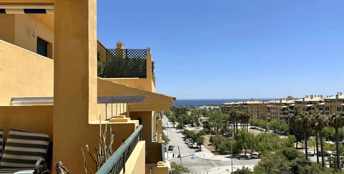 Short-term rent of middle floor apartment in San Pedro de Alcántara 15