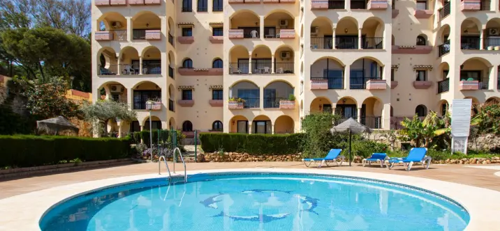 Долгосрочная аренда апартаментов на среднем этаже в Torrenueva 4