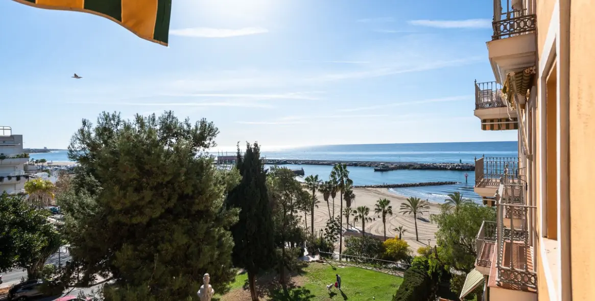 Long-term rent of middle floor apartment in Marbella 1