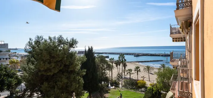 Long-term rent of middle floor apartment in Marbella 0
