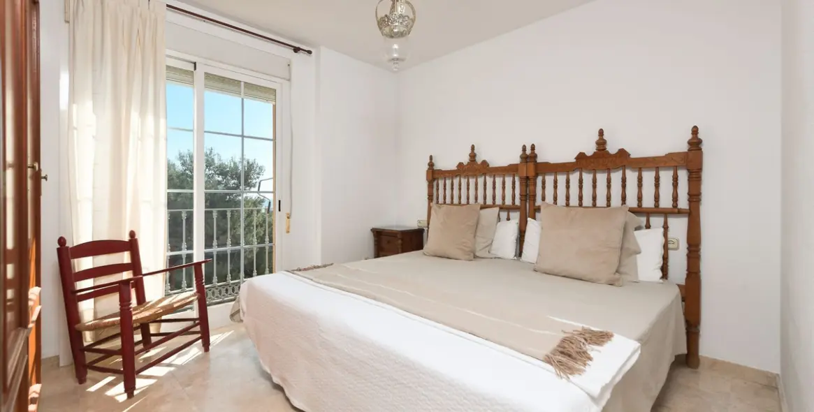 Long-term rent of middle floor apartment in Marbella 19