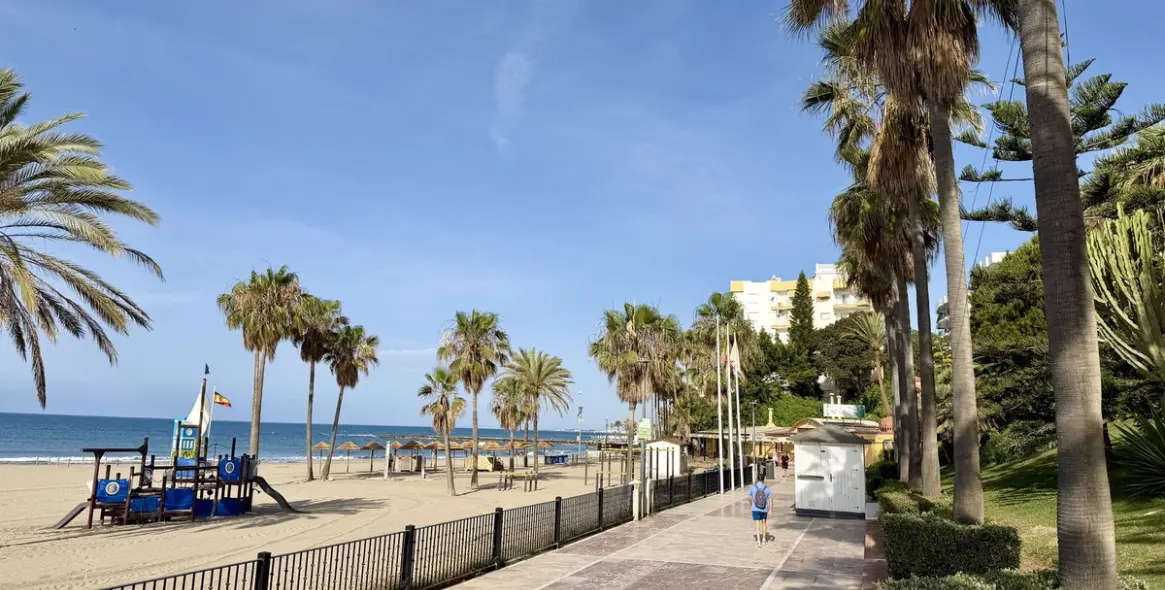 Long-term rent of middle floor apartment in Marbella 28