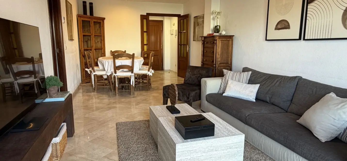 Venta de apartamento en planta media en Marbella 4