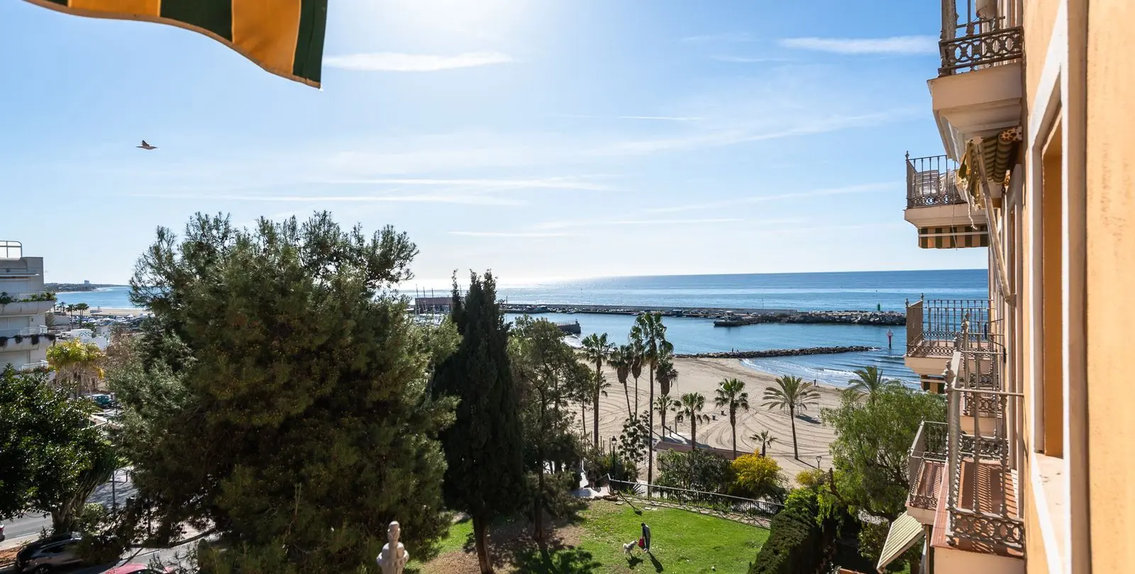 Venta de apartamento en planta media en Marbella 7