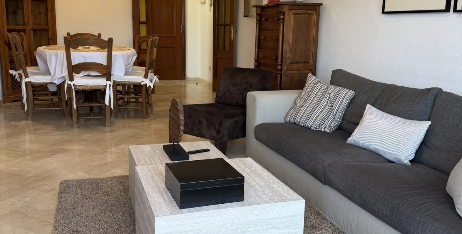 Venta de apartamento en planta media en Marbella 12
