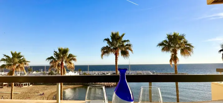 Short-term rent of middle floor apartment in Marbella 0