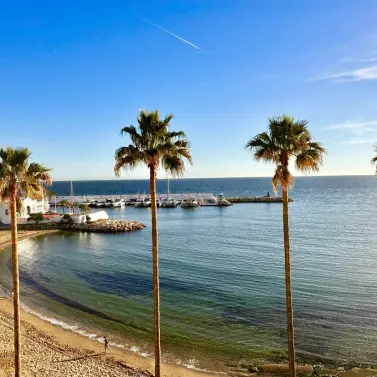 Short-term rent of middle floor apartment in Marbella