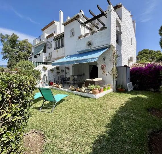 Краткосрочная аренда дома на две семьи в El Paraiso